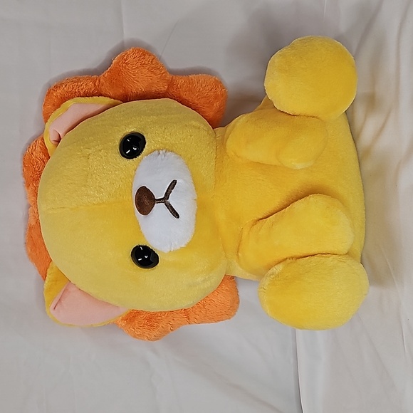 Amufun - Large Lion Plushie - Picture 1 of 3
